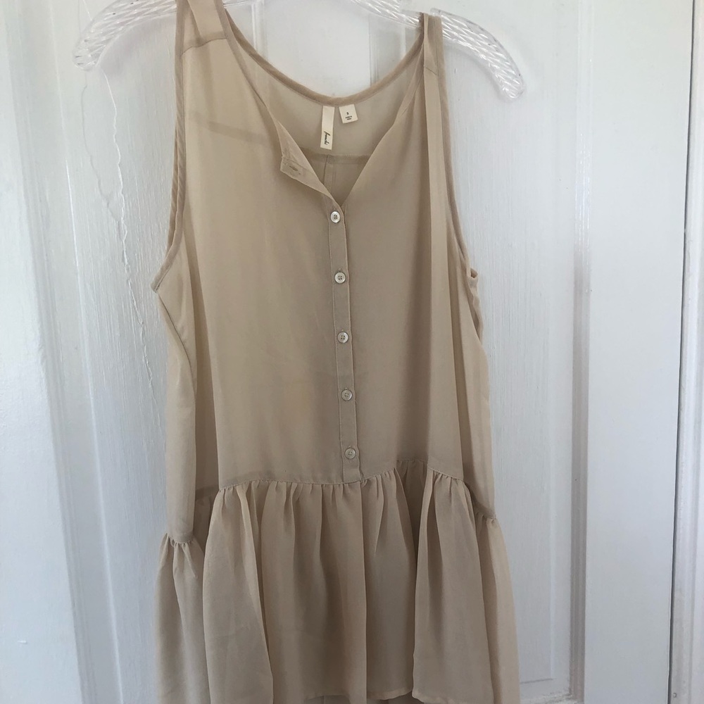 Long layering tank